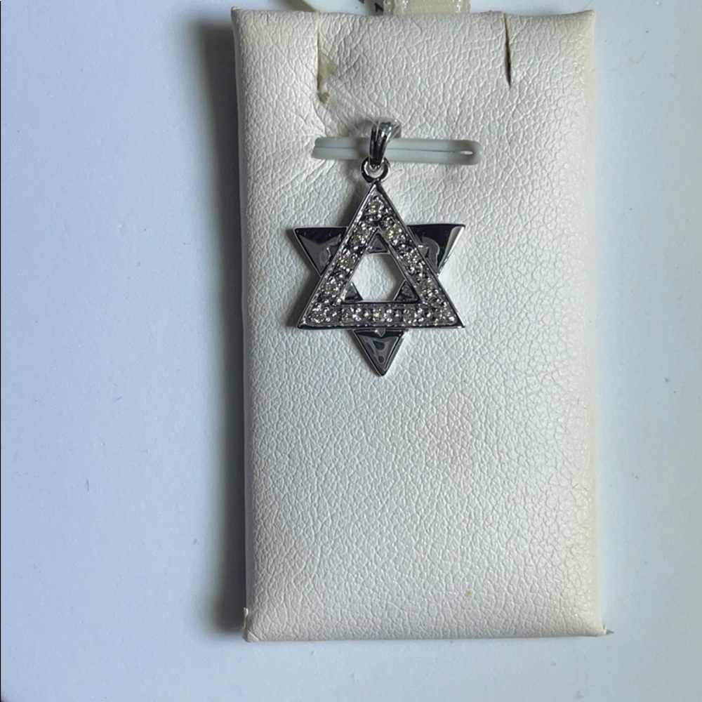 14K white gold Star of David pendant with diamonds
